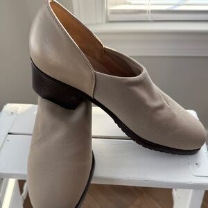 Murano American Taupe Shoes